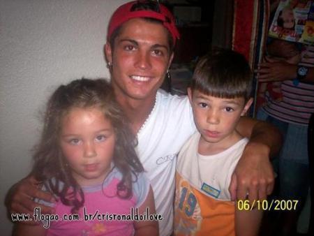 ---{{i love you C.ronaldo}}---